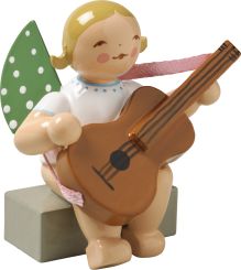 Wendt & Kühn Engel mit Gitarre sitzend 
