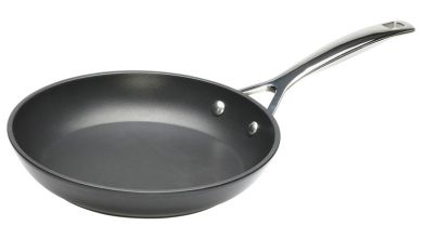 Le Creuset Alu Pfanne Flach 26 cm 