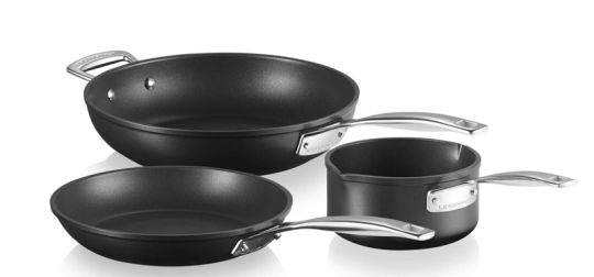 Le Creuset Aluminium-Antihaft Pfannen-Set 24/26 cm Milchtopf 16 cm 